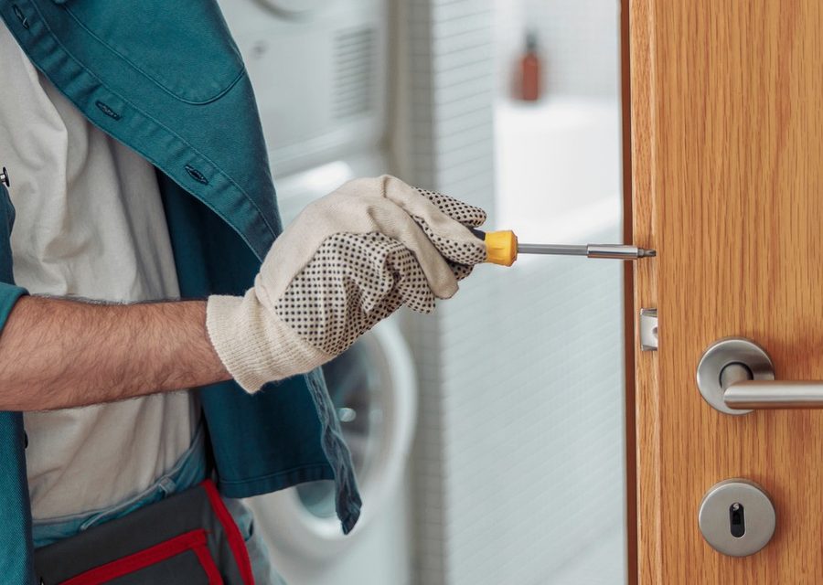 Emergency locksmith service near Boynton Beach