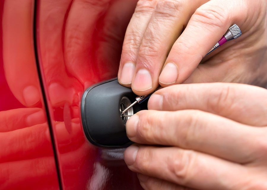 Emergency locksmith service near Arlington