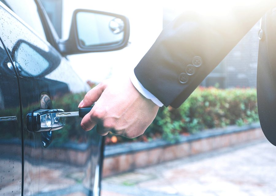 Emergency locksmith service near Universal City