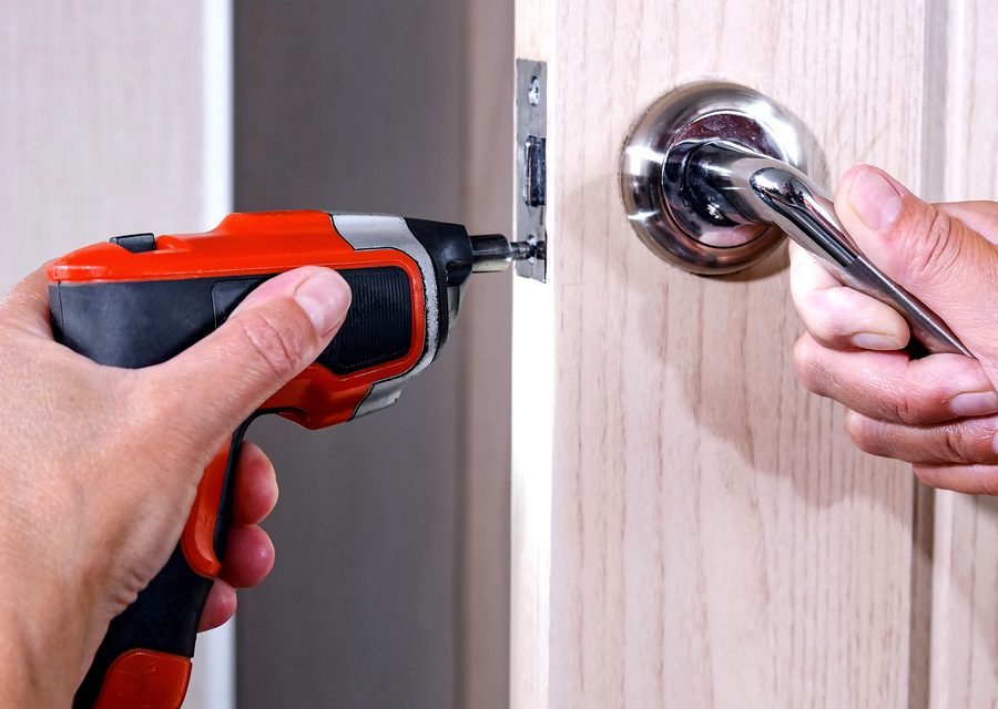 Emergency locksmith service near Fenton