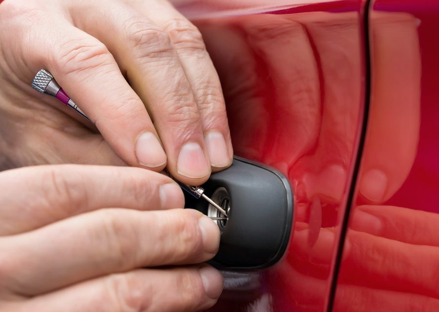 Emergency locksmith service near St Louis Park