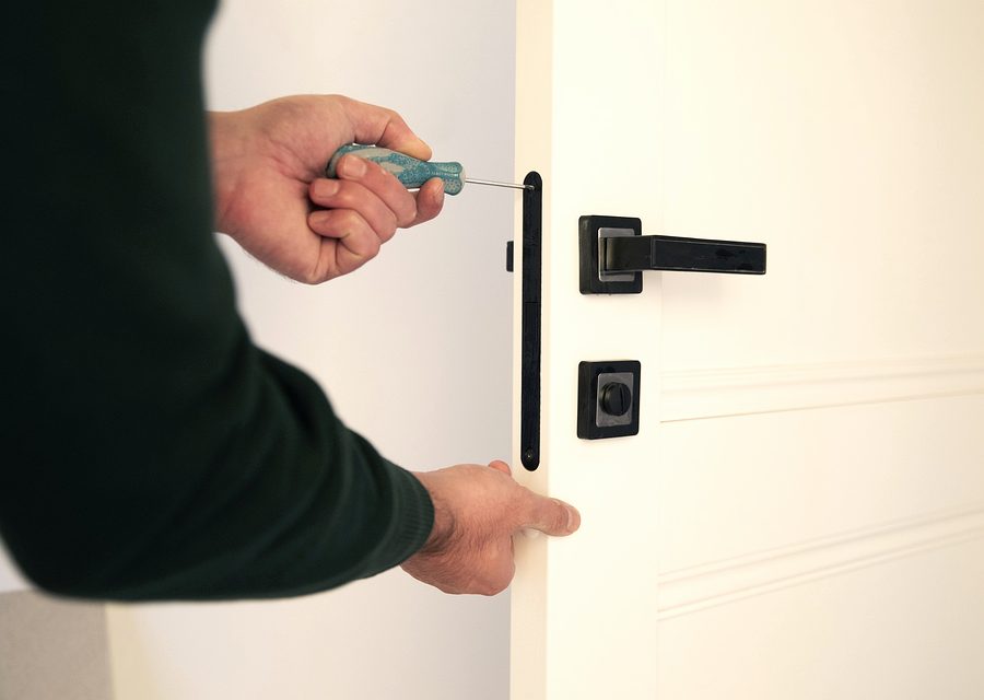 Emergency locksmith service near Houston