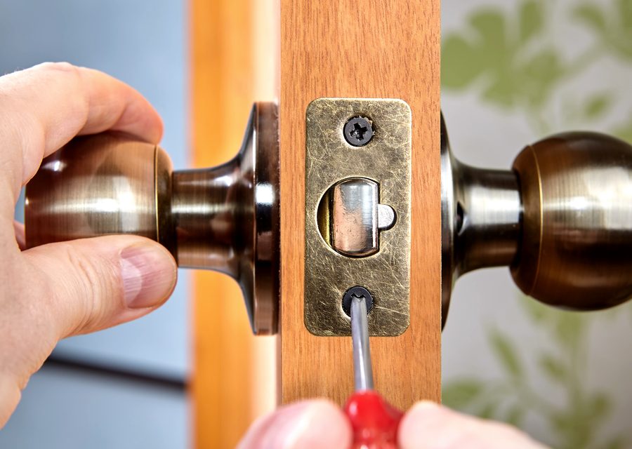 Emergency locksmith service near Los Angeles