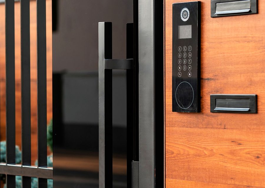 Emergency locksmith service near Alliance