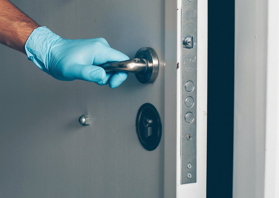 Emergency locksmith service near Ladue