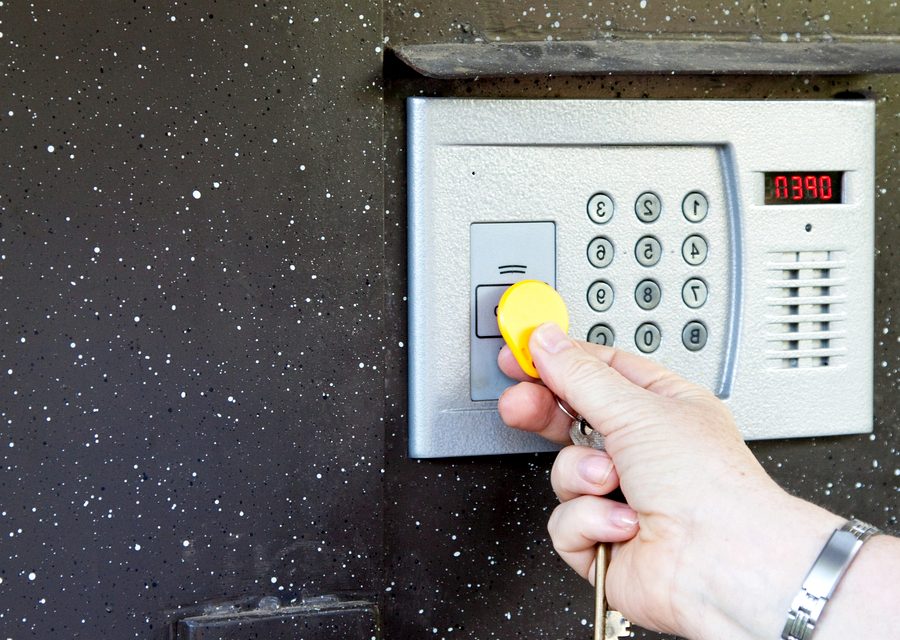 Emergency locksmith service near Ardsley
