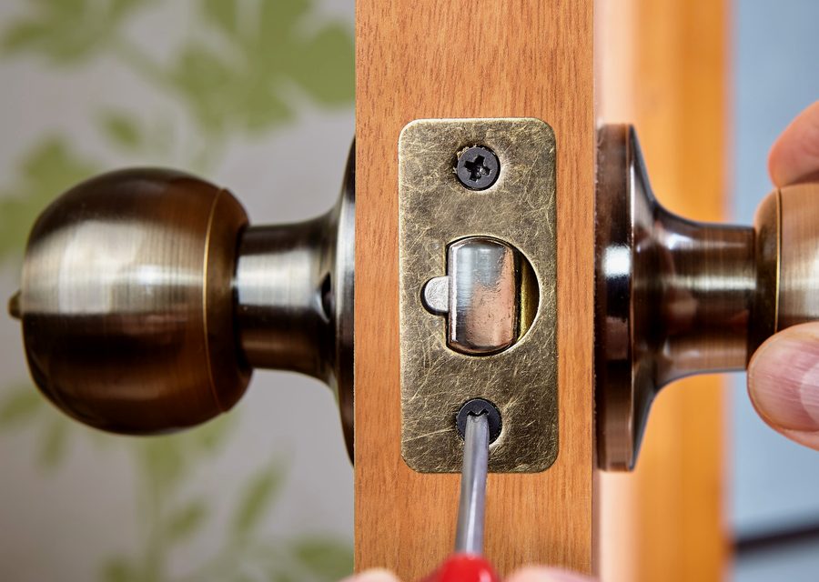 Emergency locksmith service near Lakeland