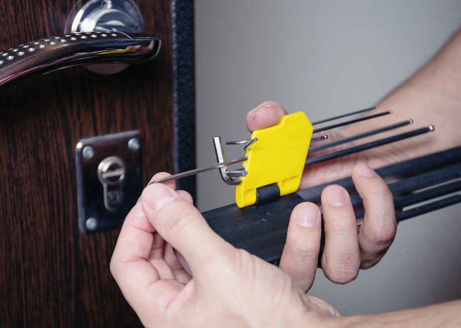 Emergency locksmith service near West Linn