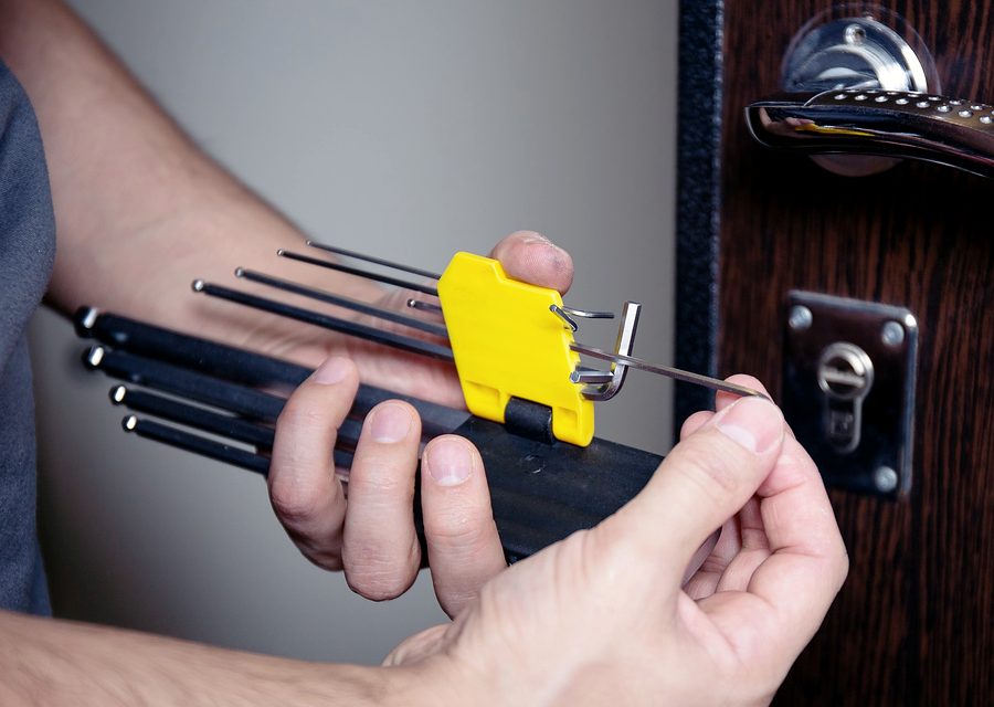 Emergency locksmith service near Emeryville