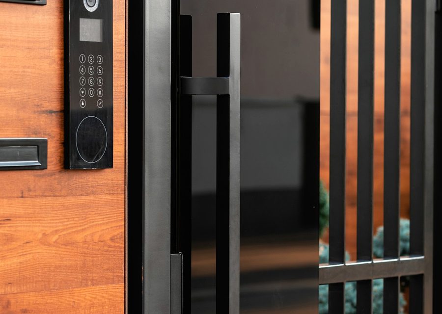 Emergency locksmith service near Mesa