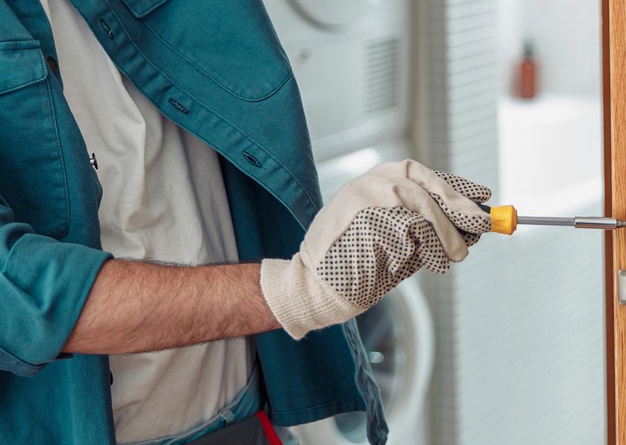 Emergency locksmith service near Washington
