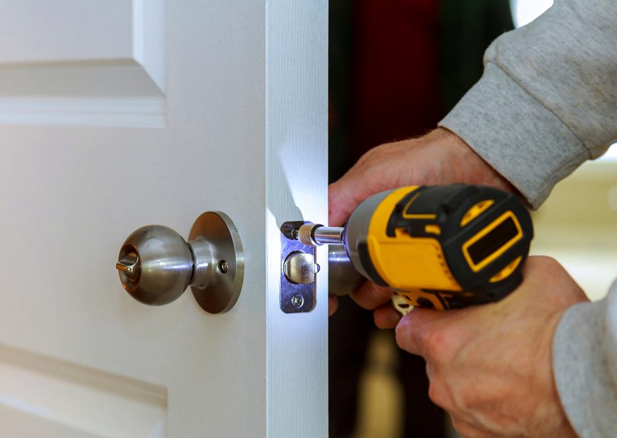 Emergency locksmith service near Silver Spring
