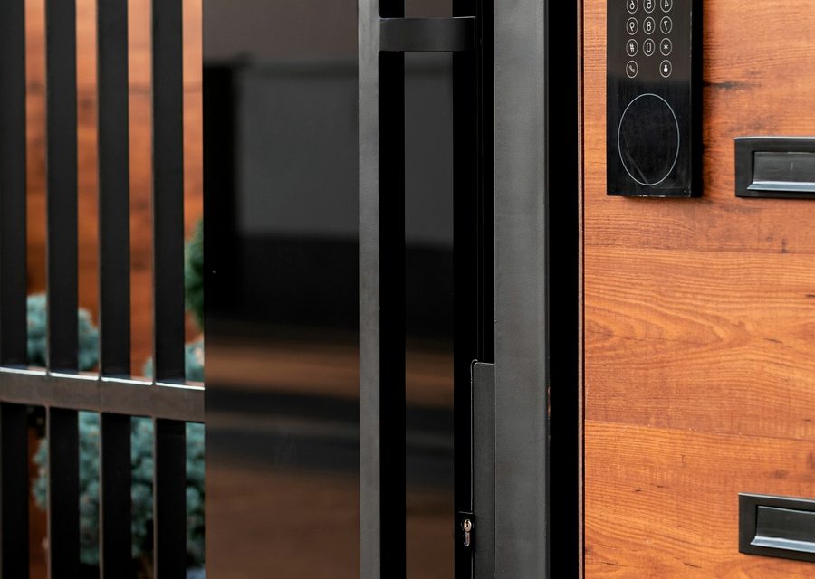 Emergency locksmith service near Deltona