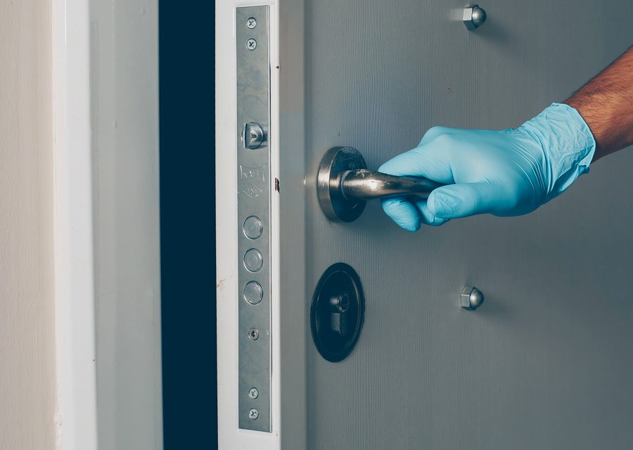 Emergency locksmith service near Los Angeles