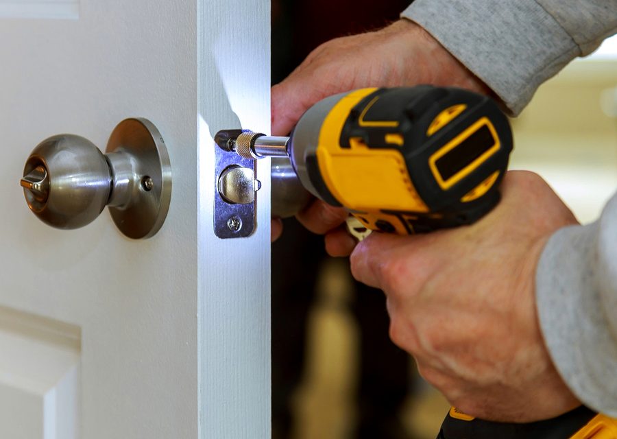 Emergency locksmith service near Hanley Hills