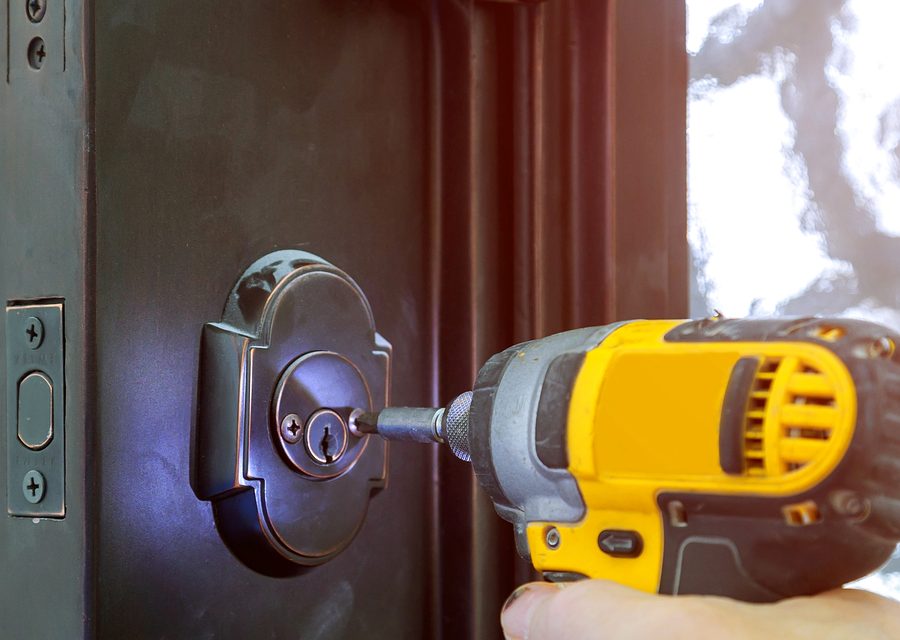 Emergency locksmith service near Corte Madera