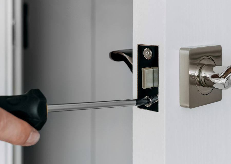 Emergency locksmith service near Pemberton