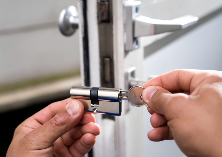 Emergency locksmith service near Mt Washington