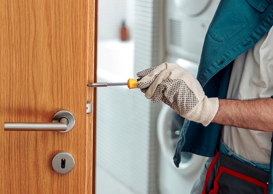 Emergency locksmith service near Coventry