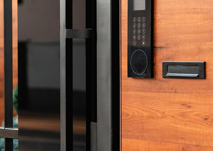 Emergency locksmith service near Elyria