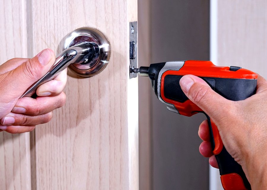 Emergency locksmith service near Belmont