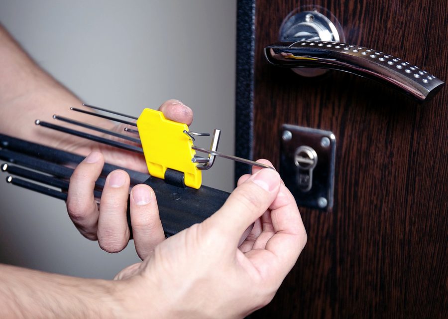 Emergency locksmith service near Rye