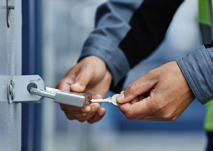 Emergency locksmith service near Fountain Valley