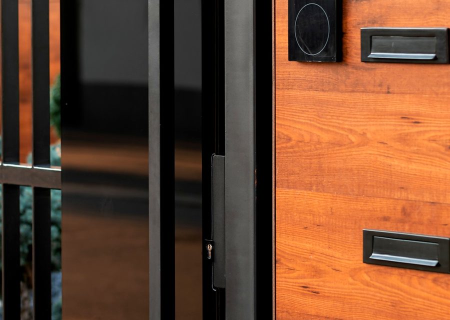 Emergency locksmith service near Mesa