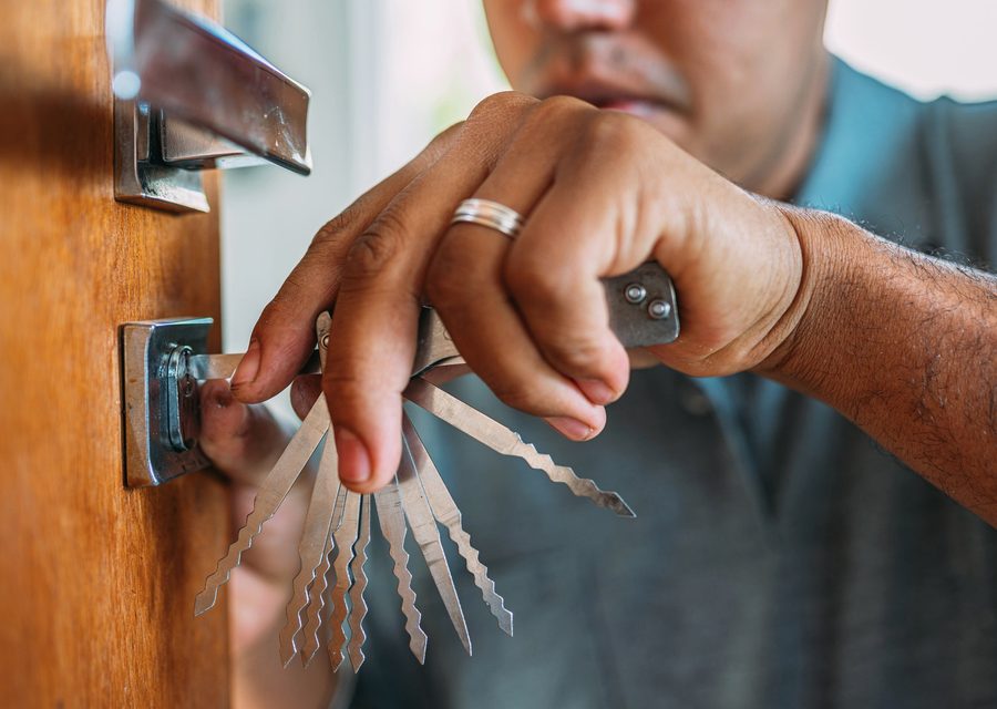 Emergency locksmith service near San Antonio