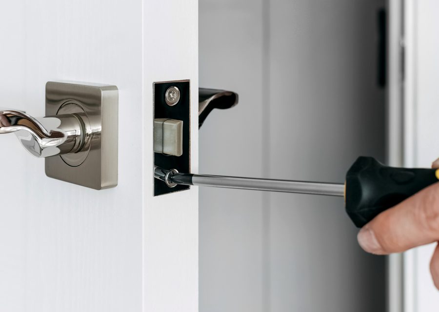 Emergency locksmith service near Canton