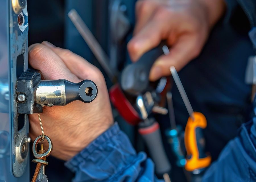 Emergency locksmith service near Alton