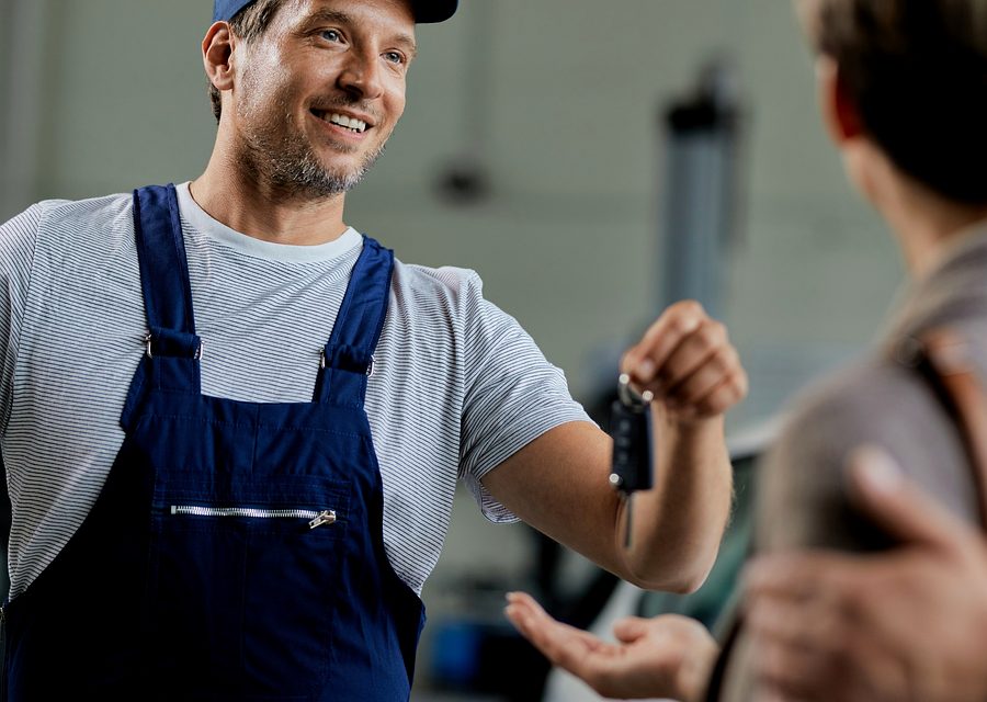 Emergency locksmith service near Miami