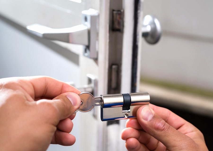 Emergency locksmith service near Hercules