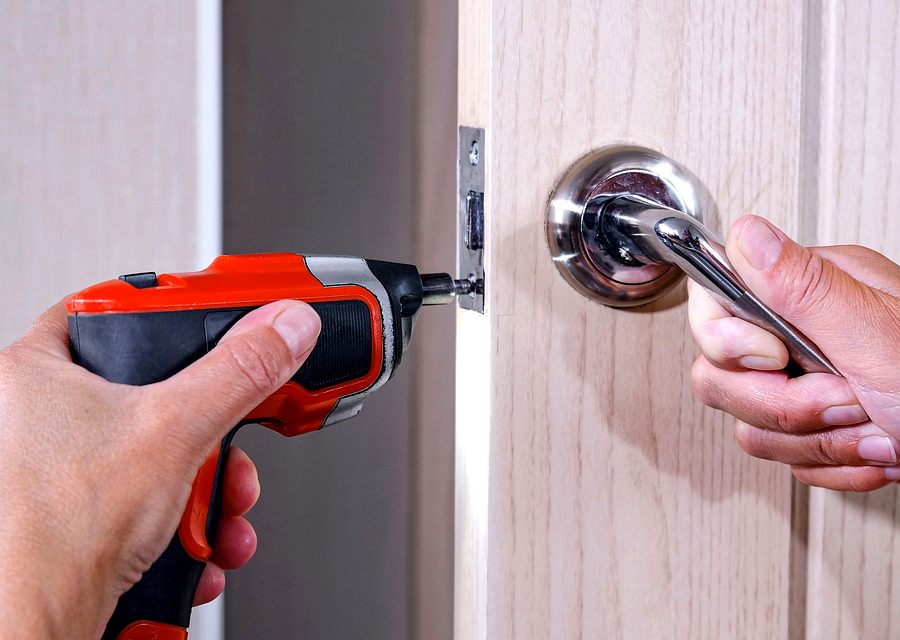 Emergency locksmith service near Naperville