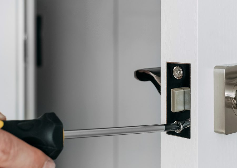 Emergency locksmith service near Wesley Chapel