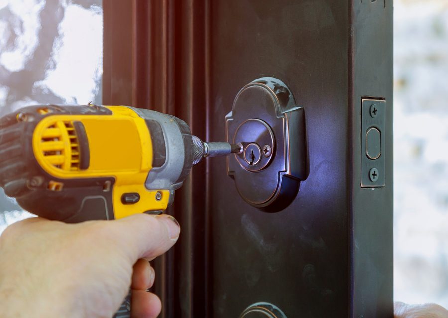 Emergency locksmith service near Mobile