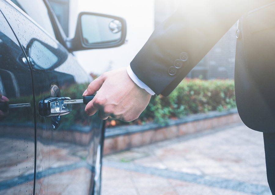 Emergency locksmith service near Rialto