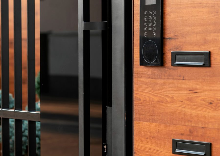 Emergency locksmith service near Bartlett