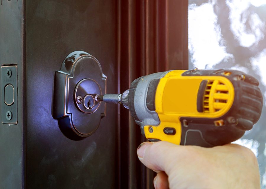 Emergency locksmith service near Bedford