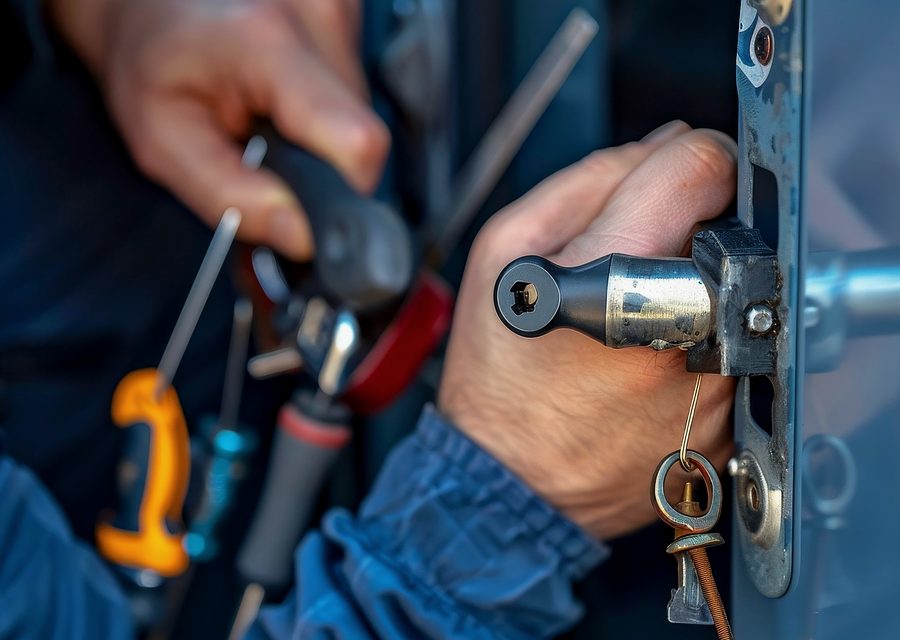 Emergency locksmith service near Peabody